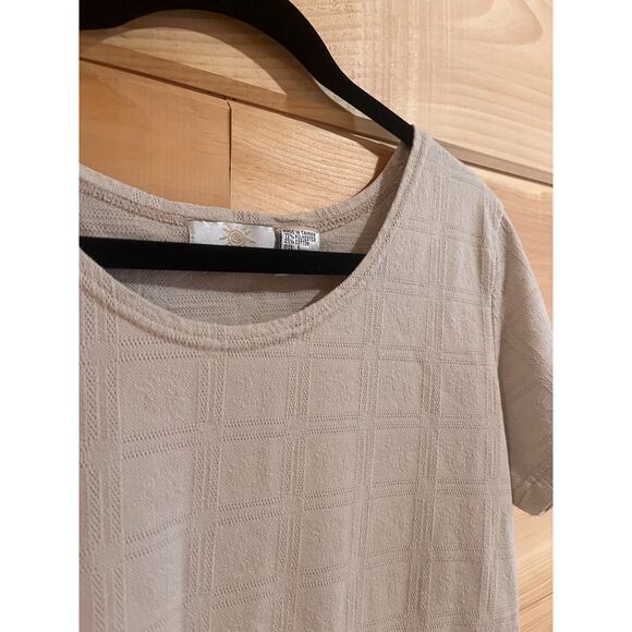 Vintage embroidered Short Sleeve Sweater Top - Picture 2 of 4